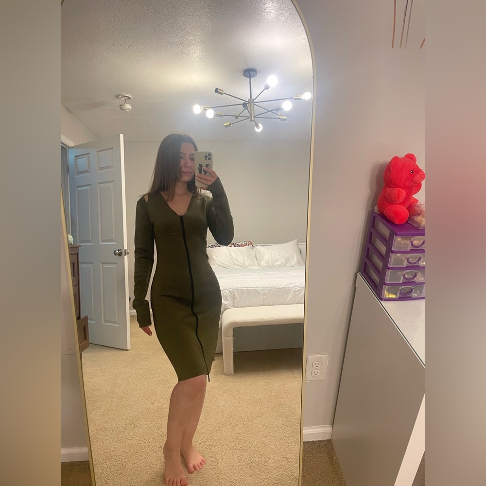 Garage Green Ribbed Bodycon Dress with Cuffed Long Sleeves